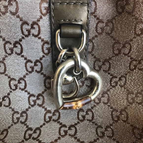 GUCCI Beige Metallic GG Canvas Heart-Bit Top Handle Bag - Picture 11 of 16